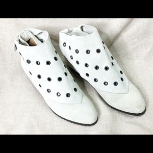 Vintage 90s Shoes Liz Claiborne off white suede size 8 1/2 NWOT